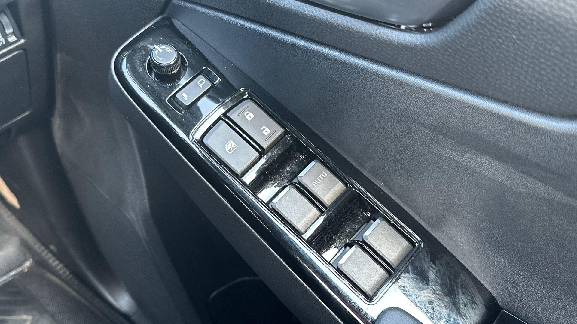 Isuzu D-Max view 20