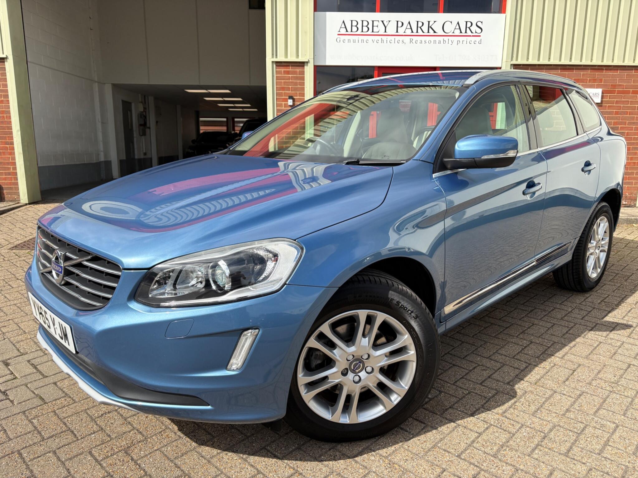 Volvo XC60 view 7