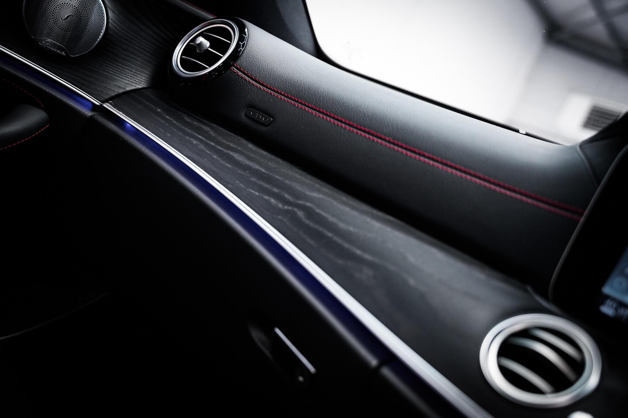 Mercedes-Benz E-Class view 51