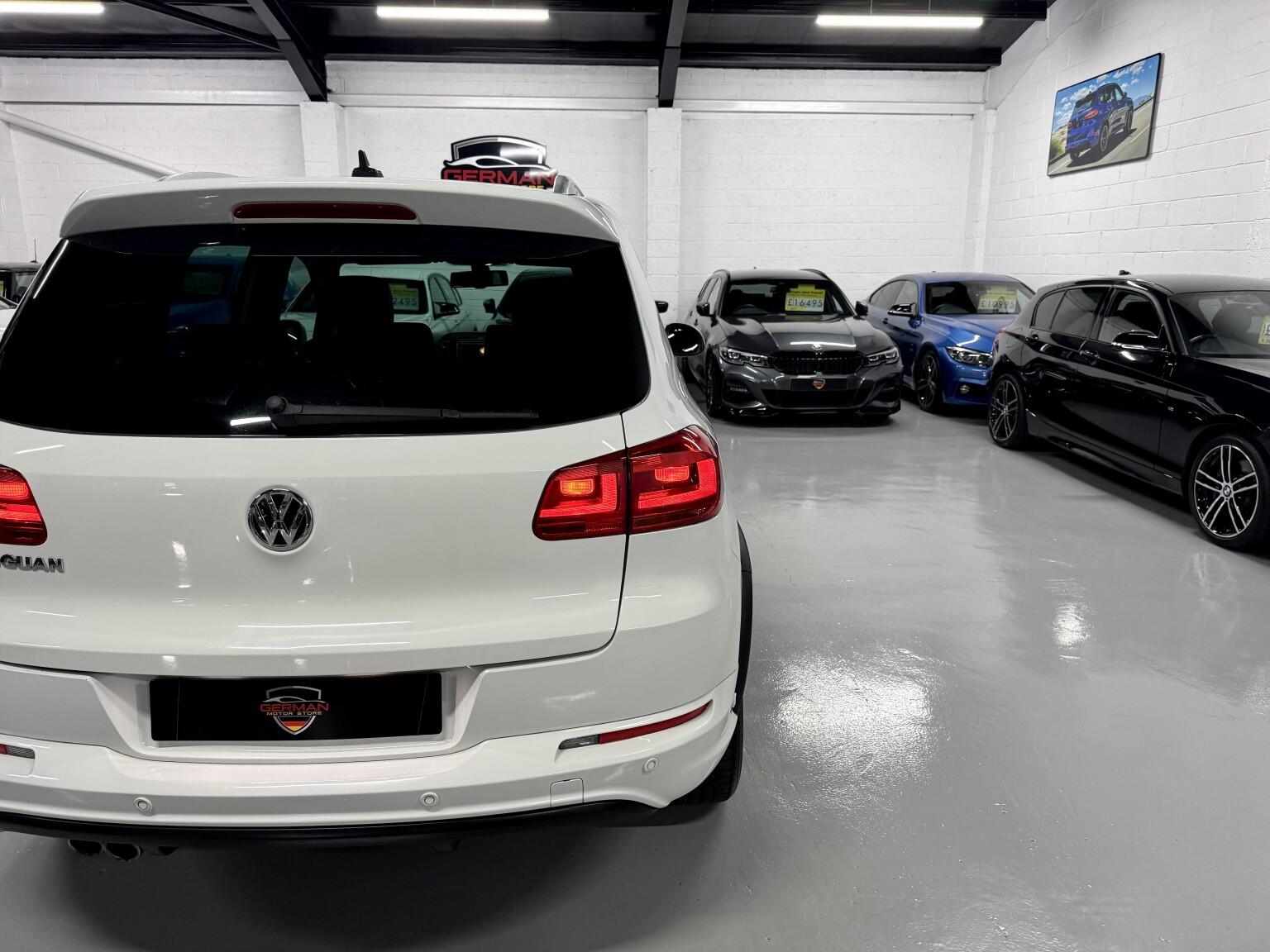 Volkswagen Tiguan view 25