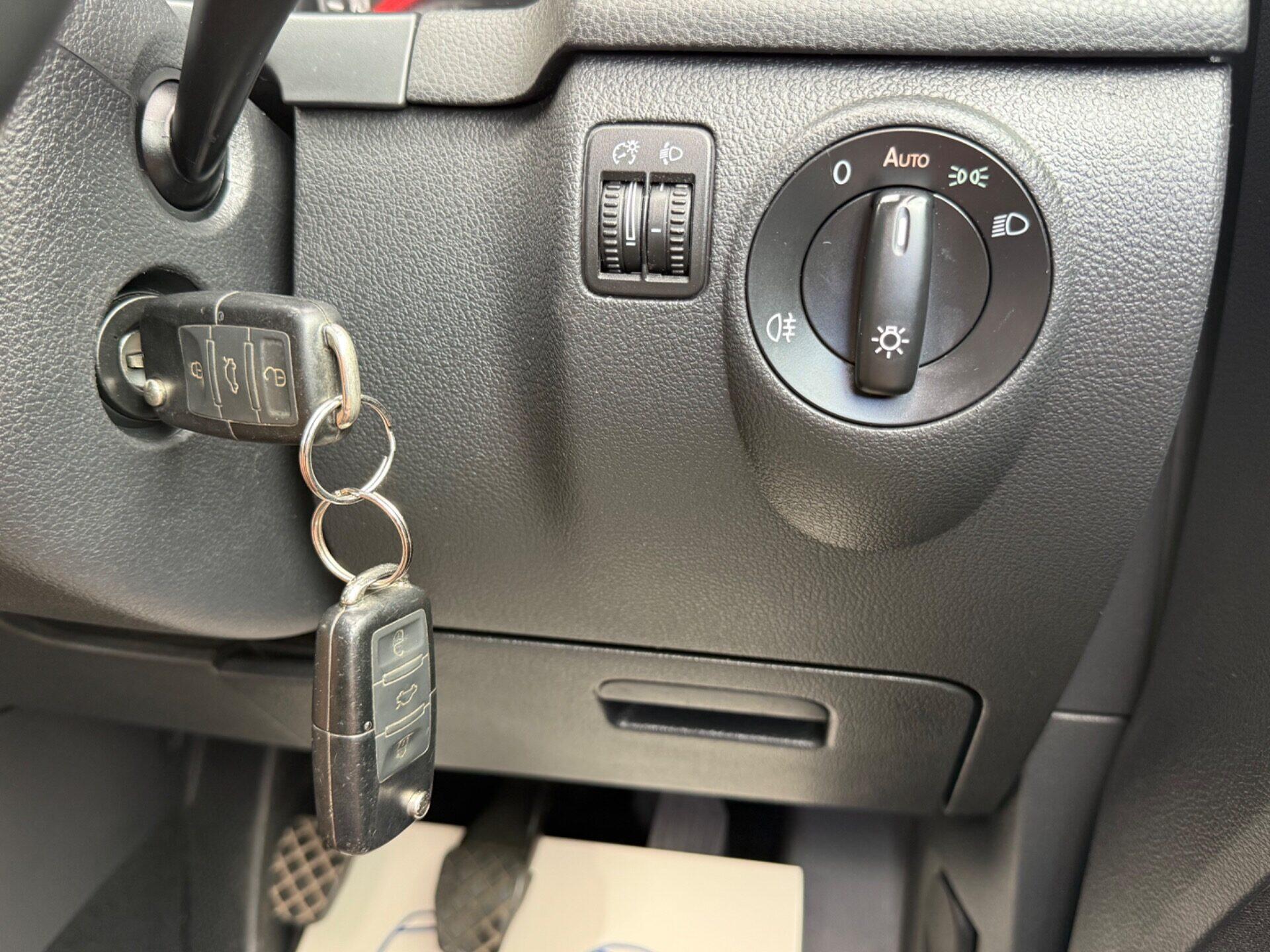 Volkswagen Golf Plus view 42
