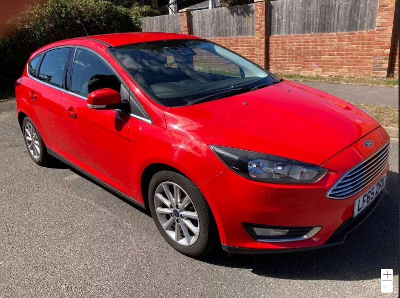Ford Focus view 10