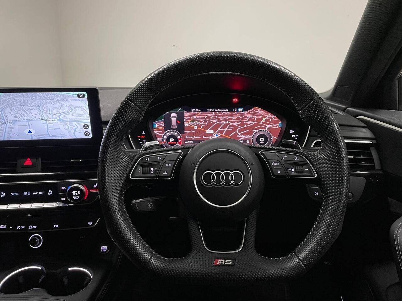 Audi RS4 view 26