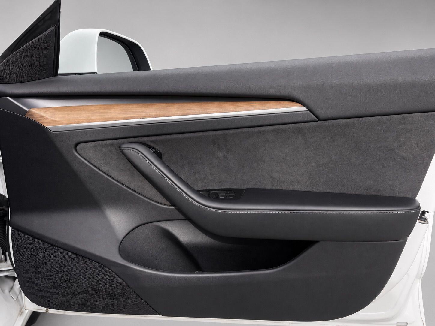 Tesla Model 3 view 16