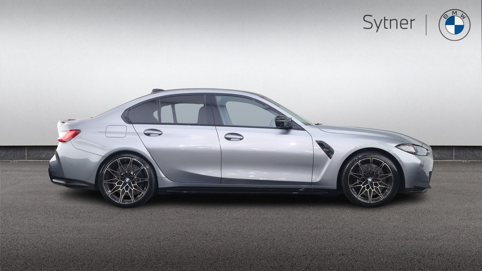 BMW M3 view 3
