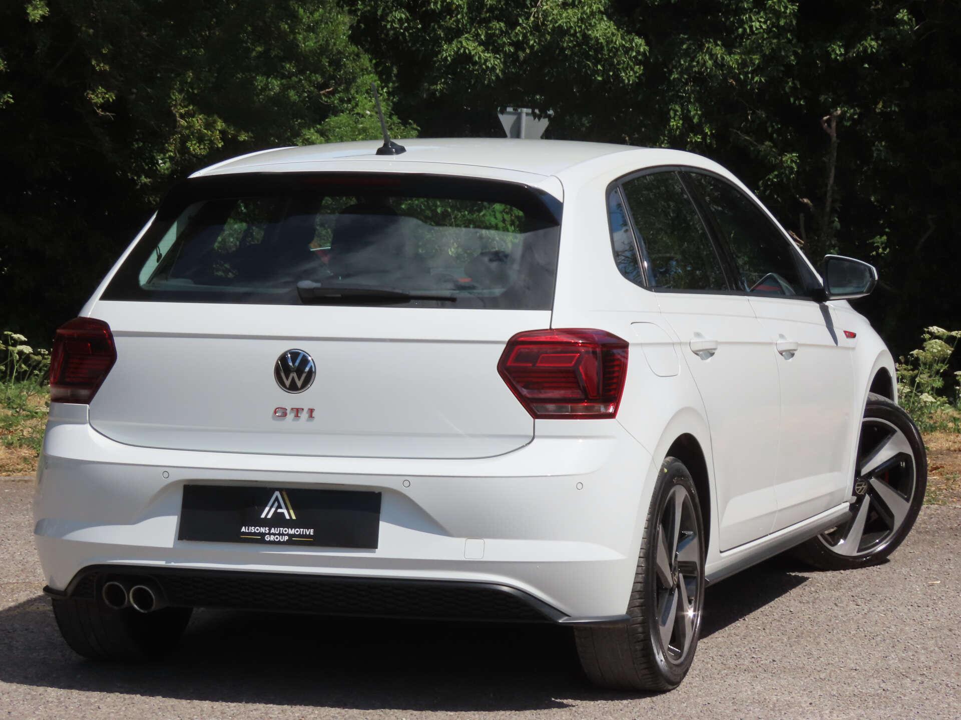 Volkswagen Polo view 4