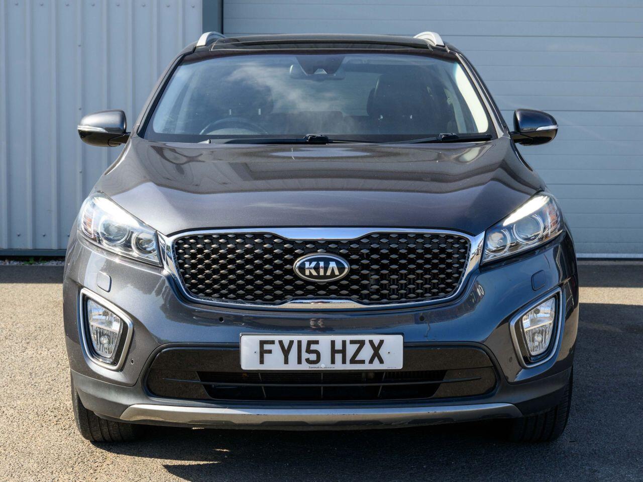 Kia Sorento view 4