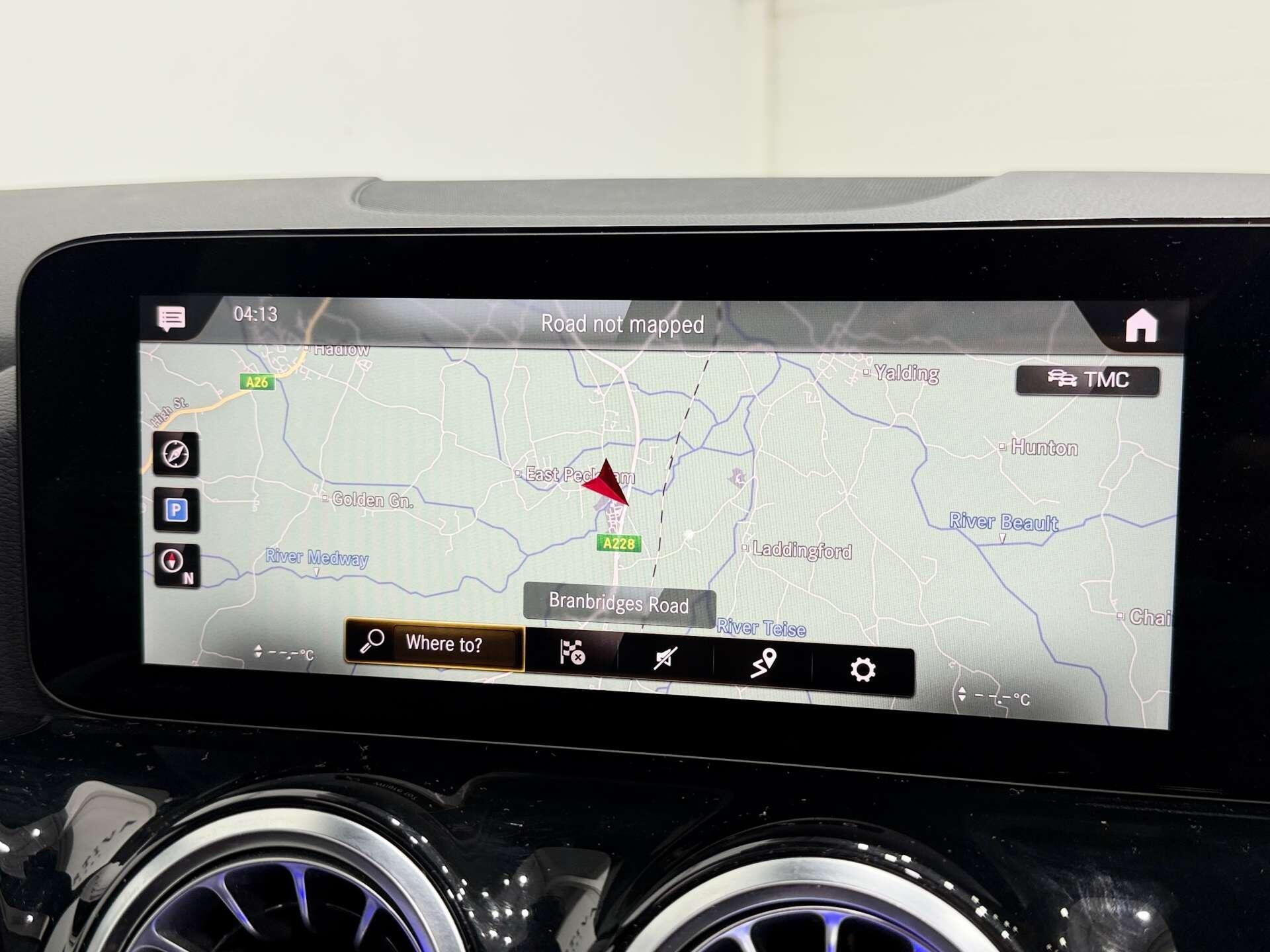 Mercedes-Benz Gla view 37