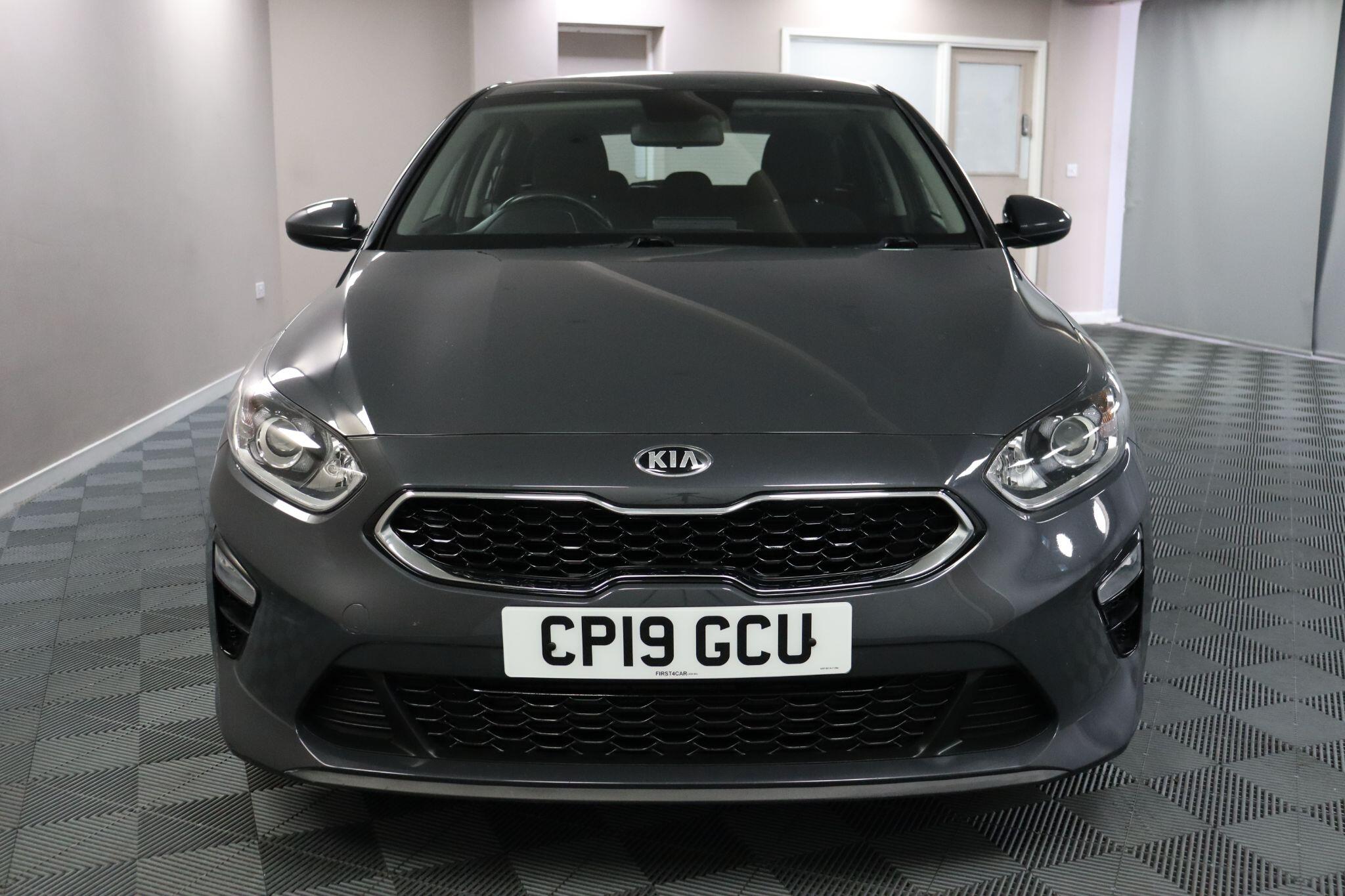 Kia Ceed view 2