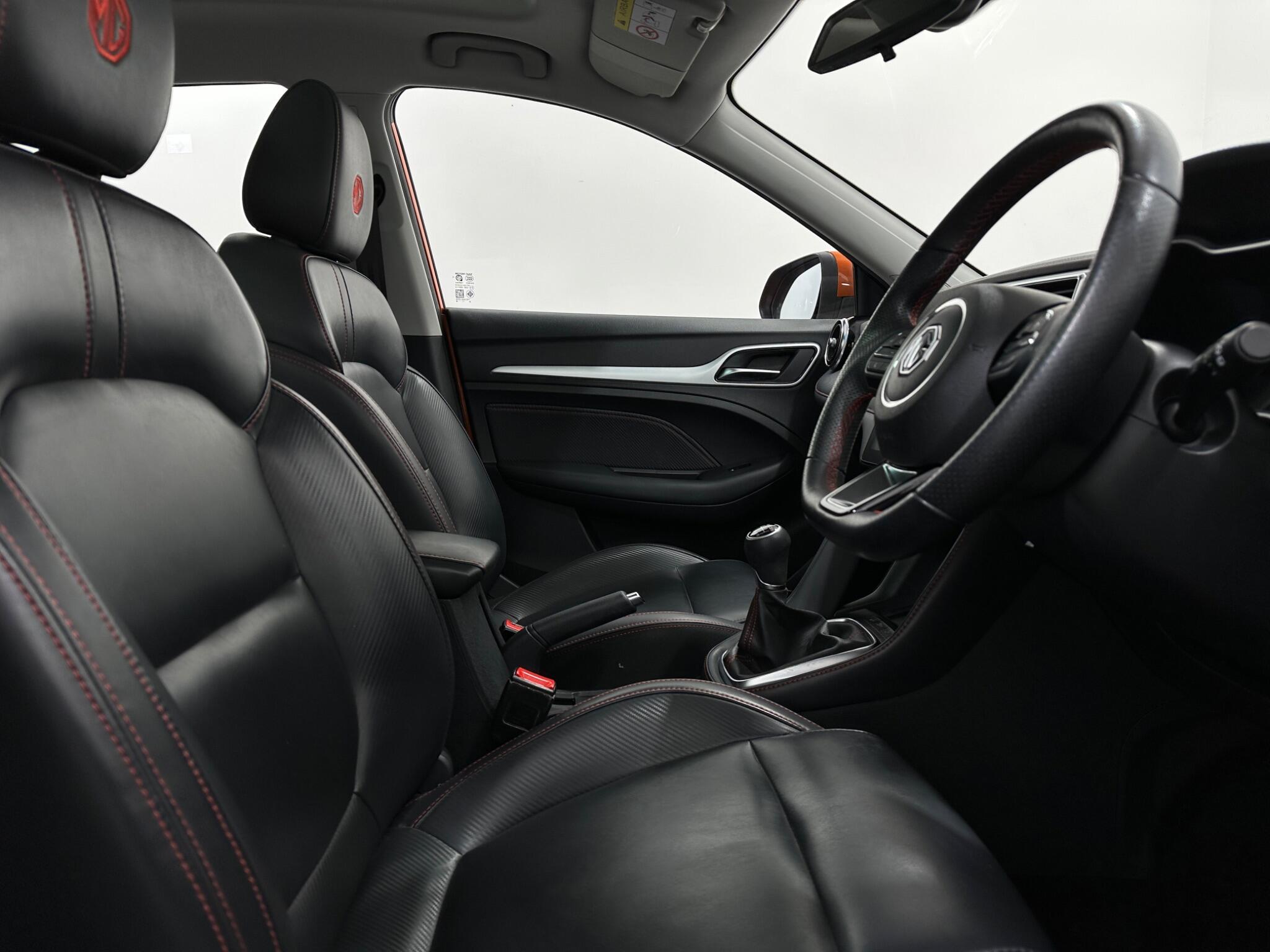 MG ZS view 31