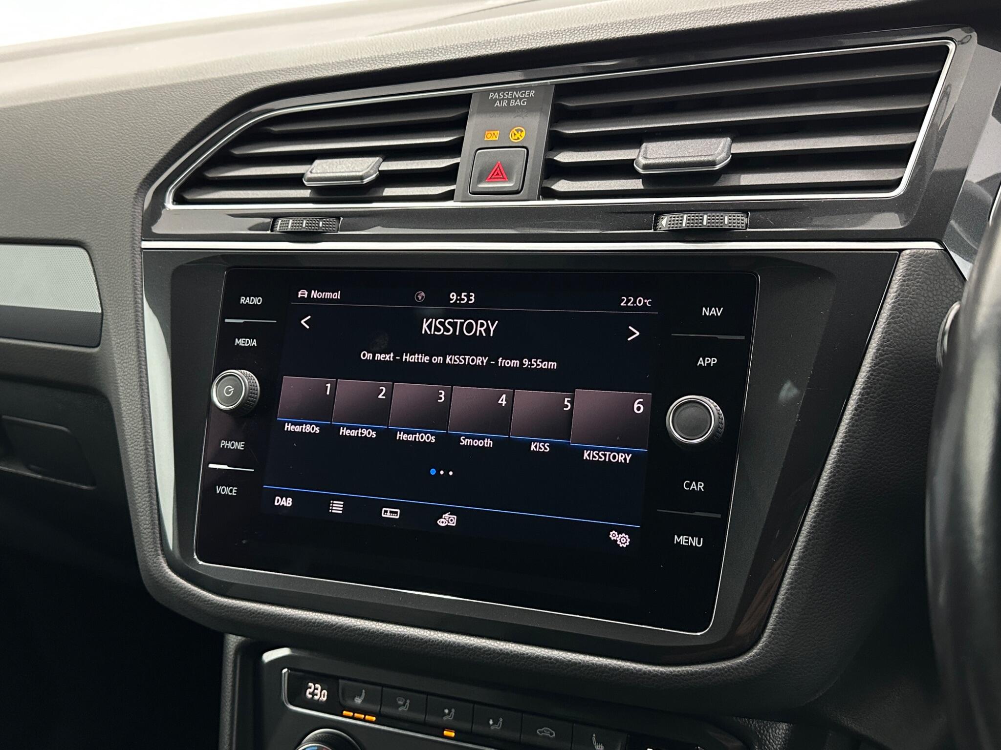 Volkswagen Tiguan view 28