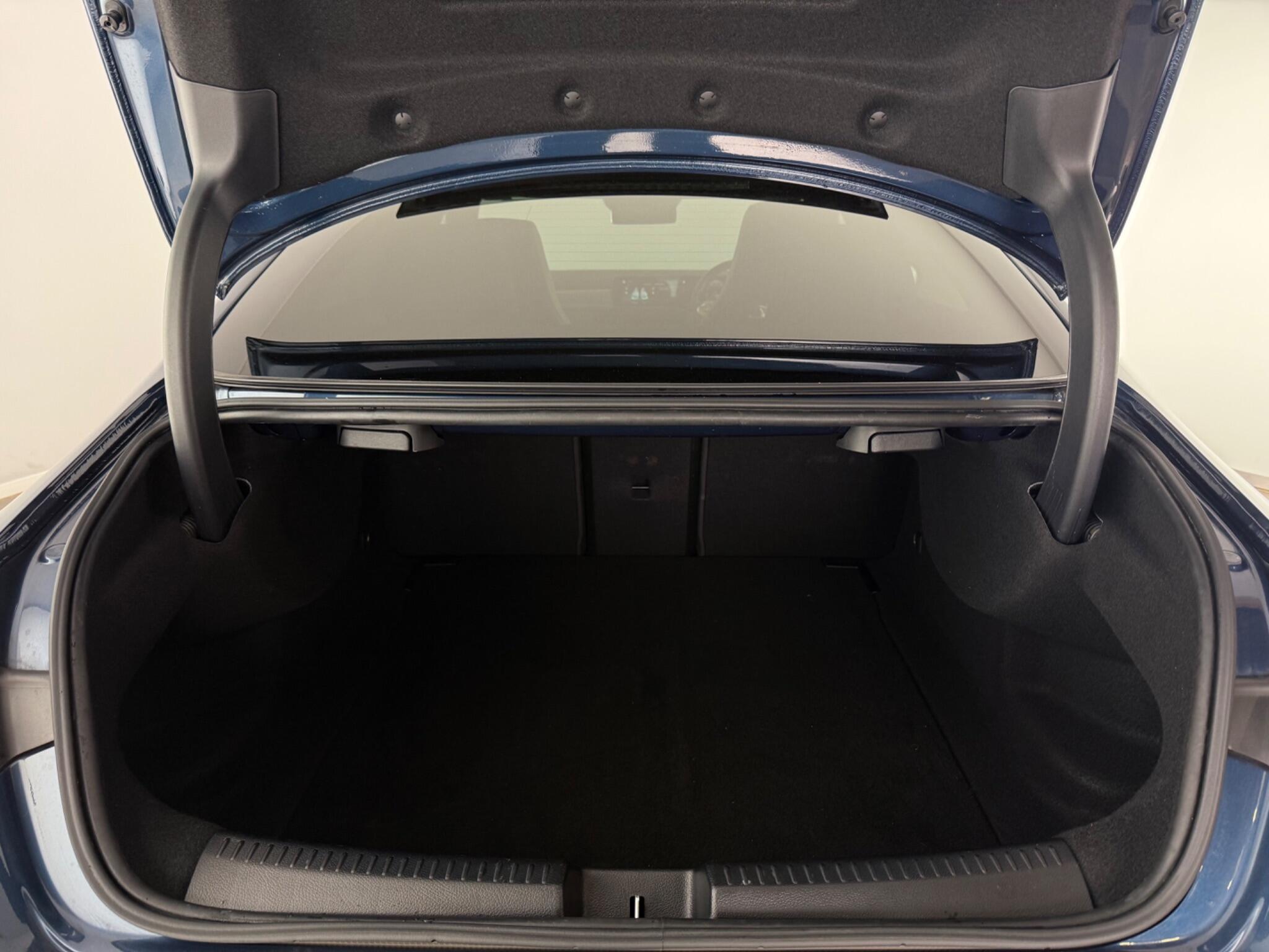 Mercedes-Benz CLA view 10