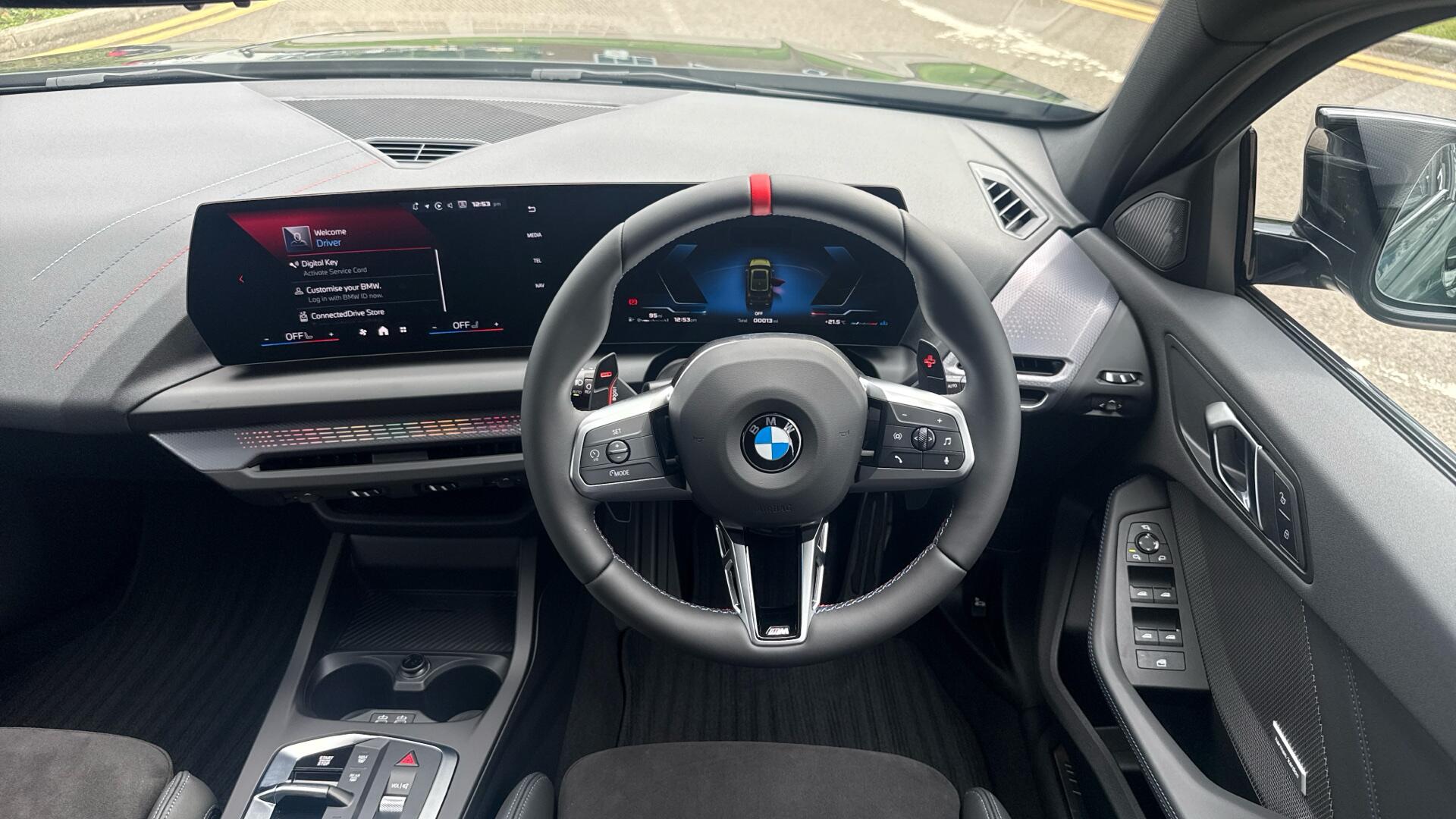 BMW 1 Series view 5