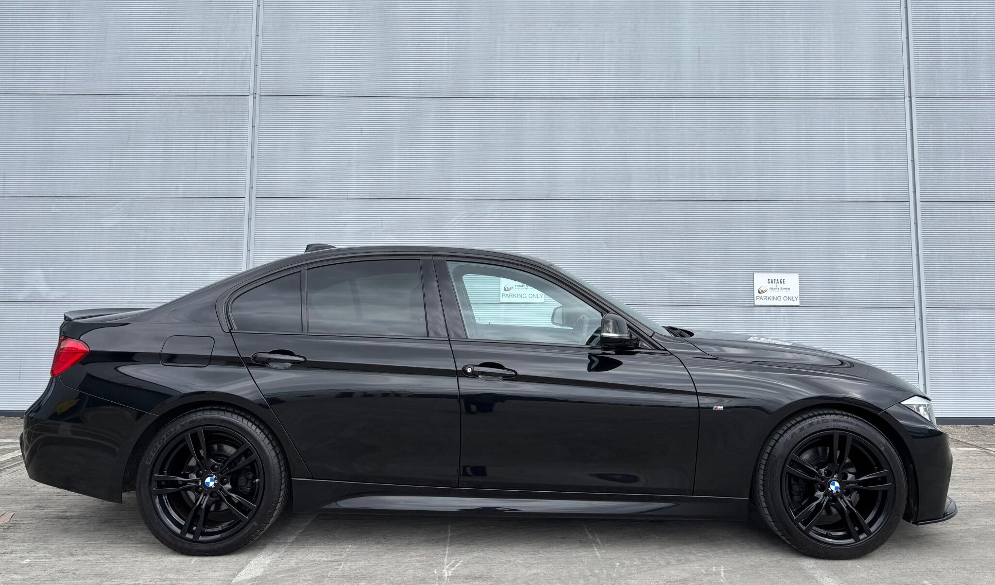 BMW 3 Series view 5