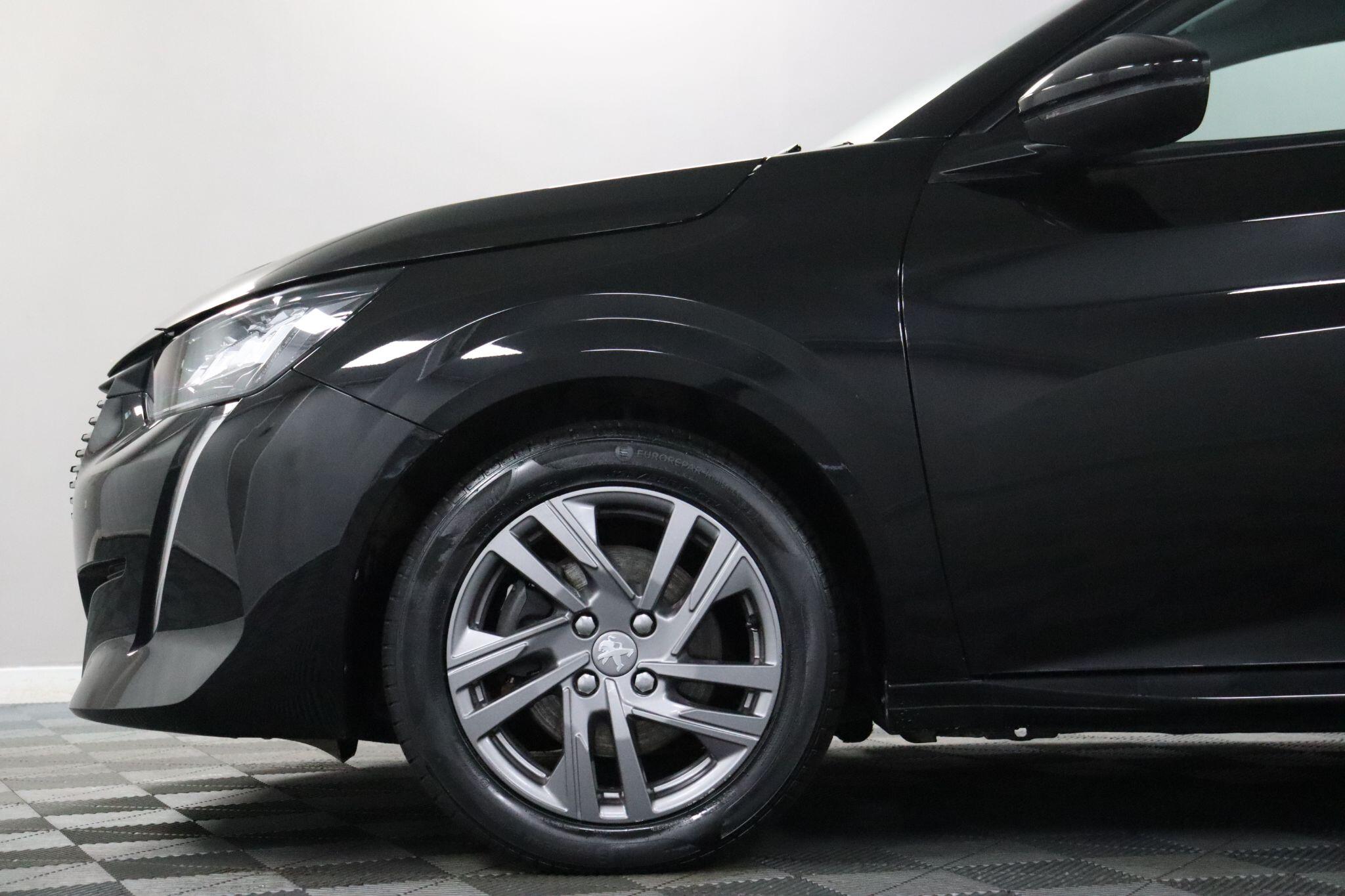 Peugeot 208 view 43