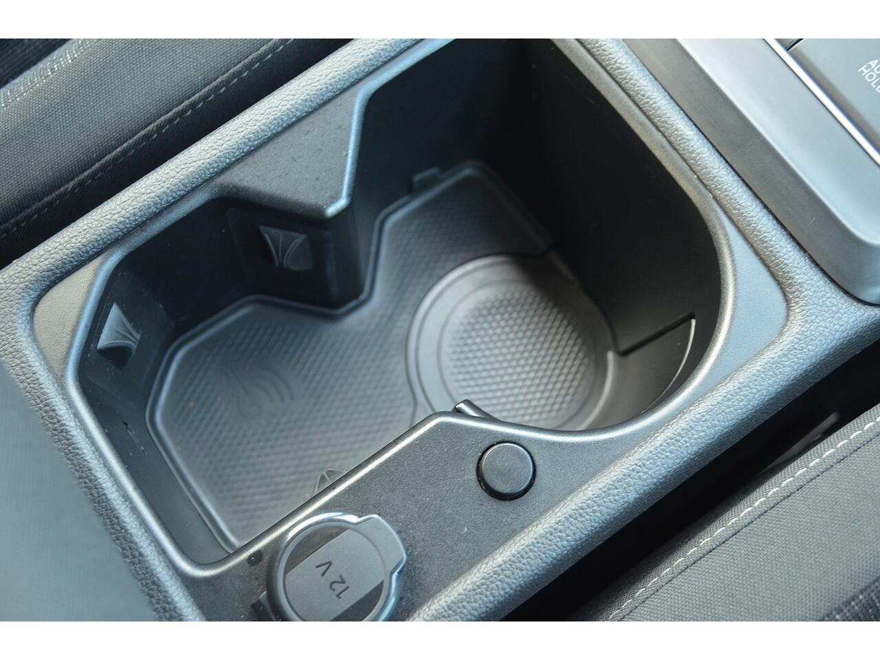 Volkswagen Golf view 53