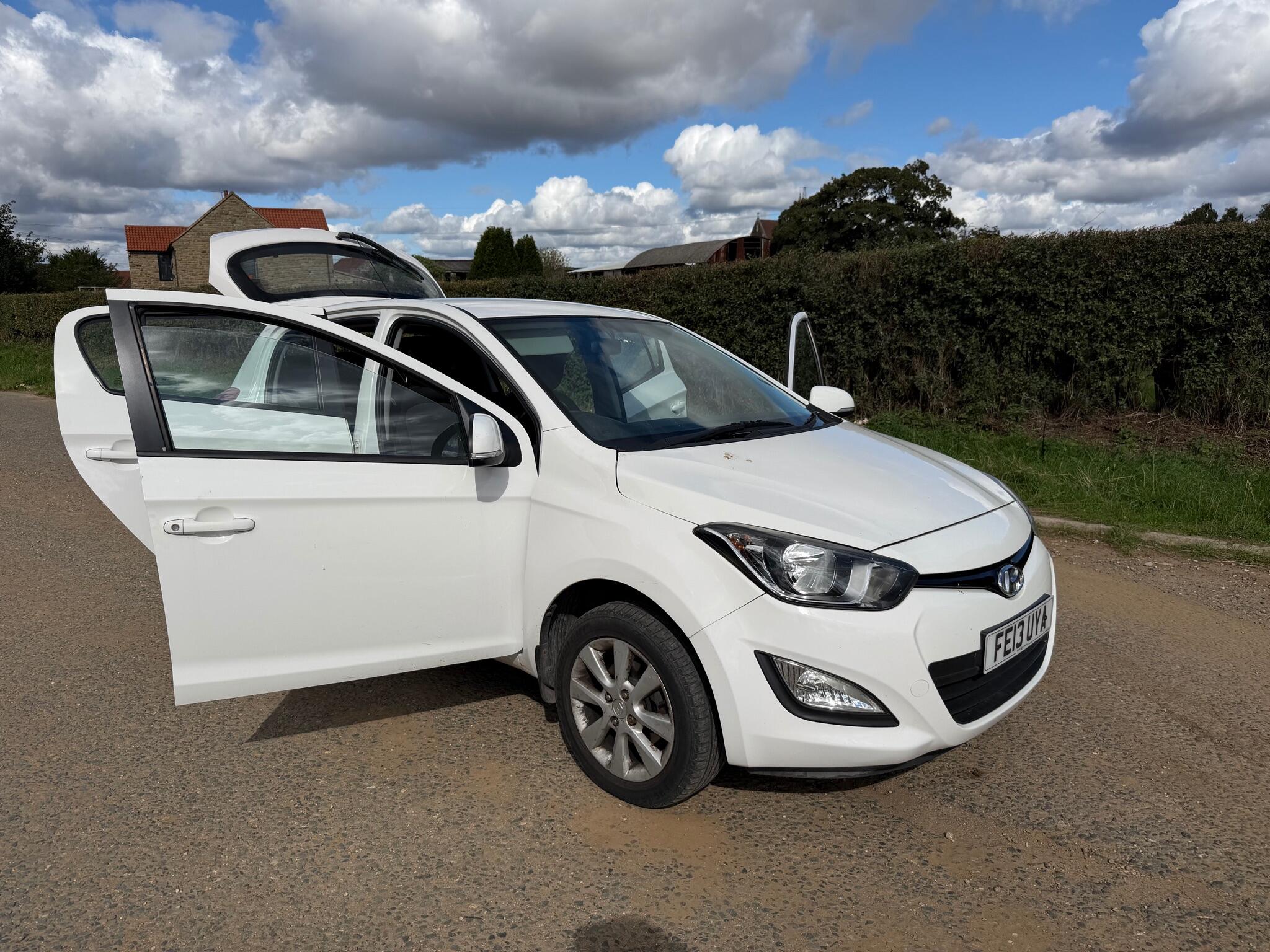 Hyundai I20 view 20