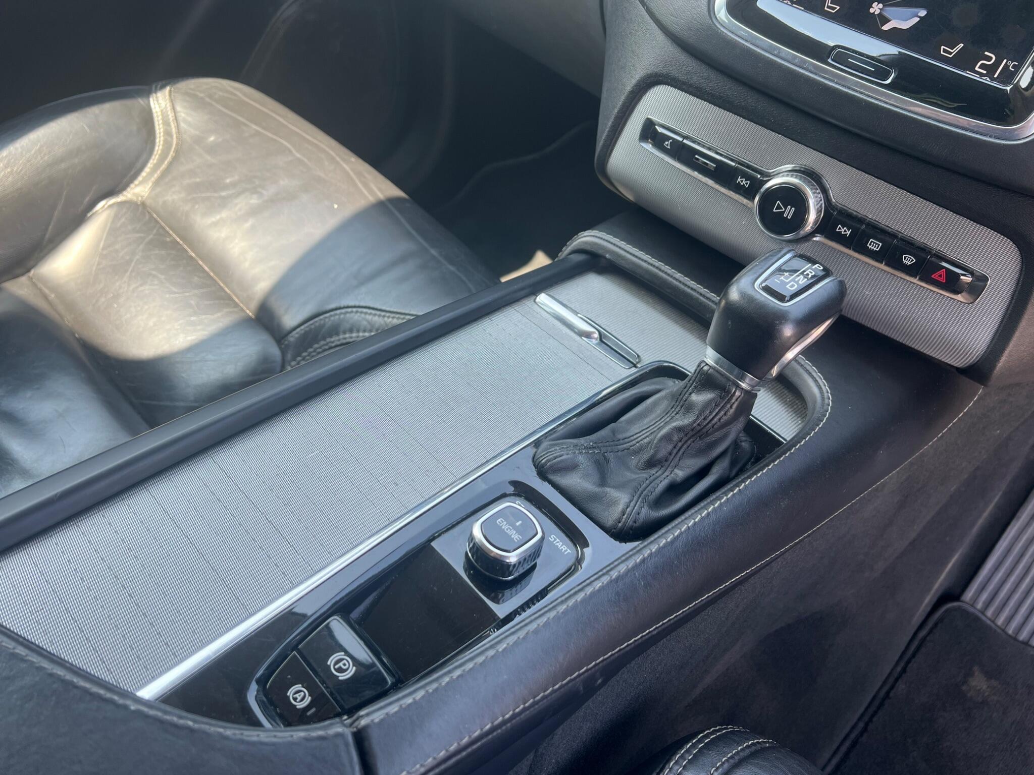 Volvo XC90 view 33