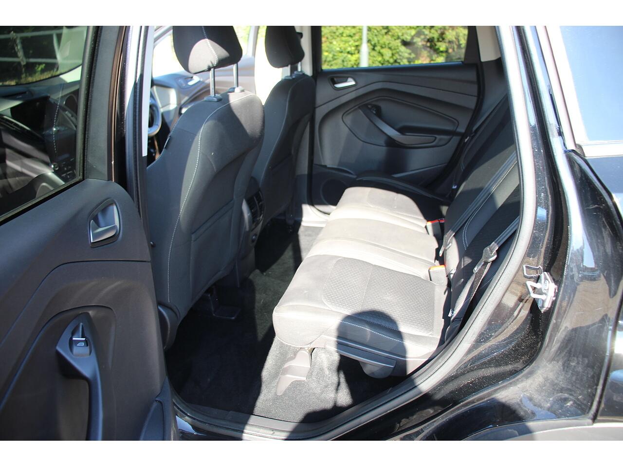 Ford Kuga view 17