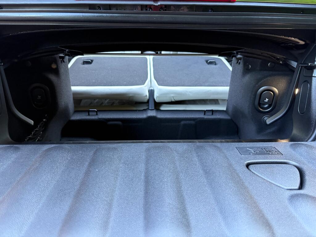 Mini Convertible view 37