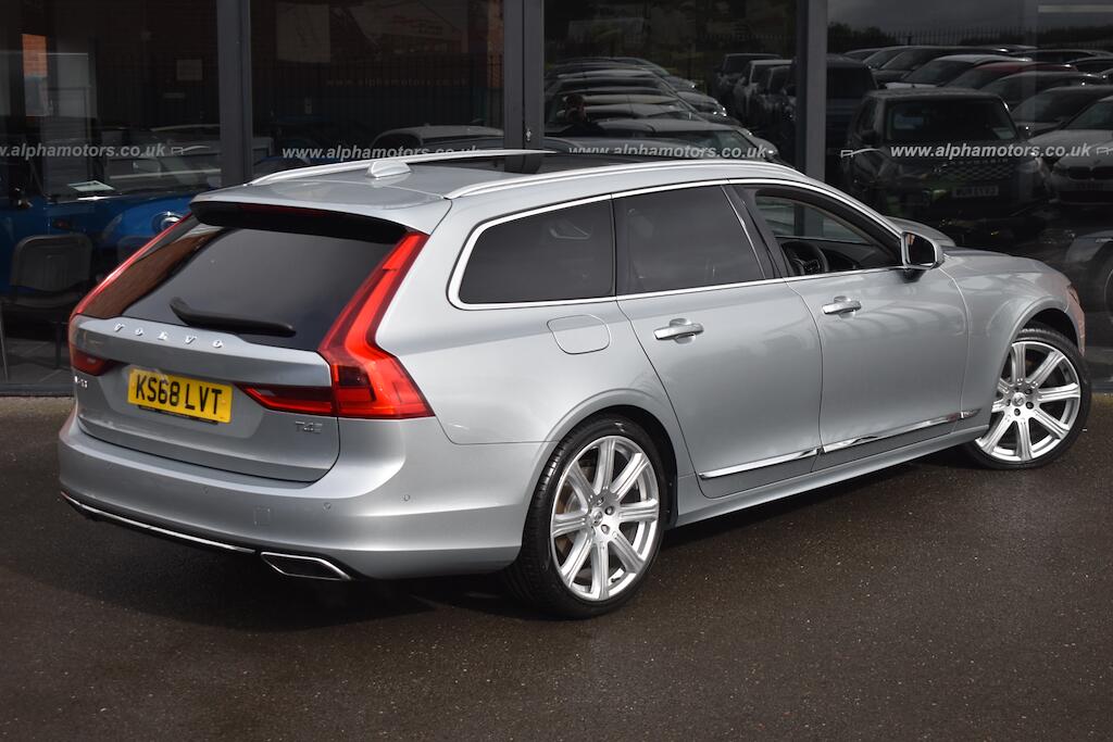 Volvo V90 view 7