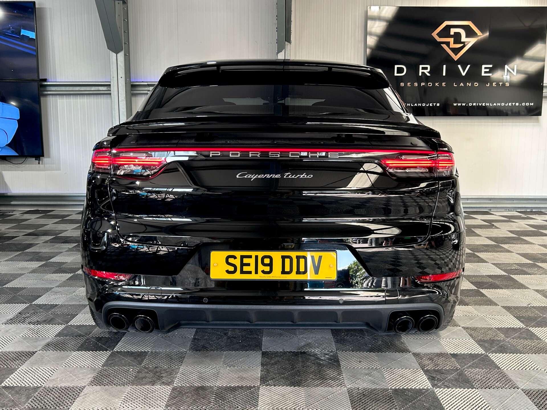 Porsche Cayenne view 12