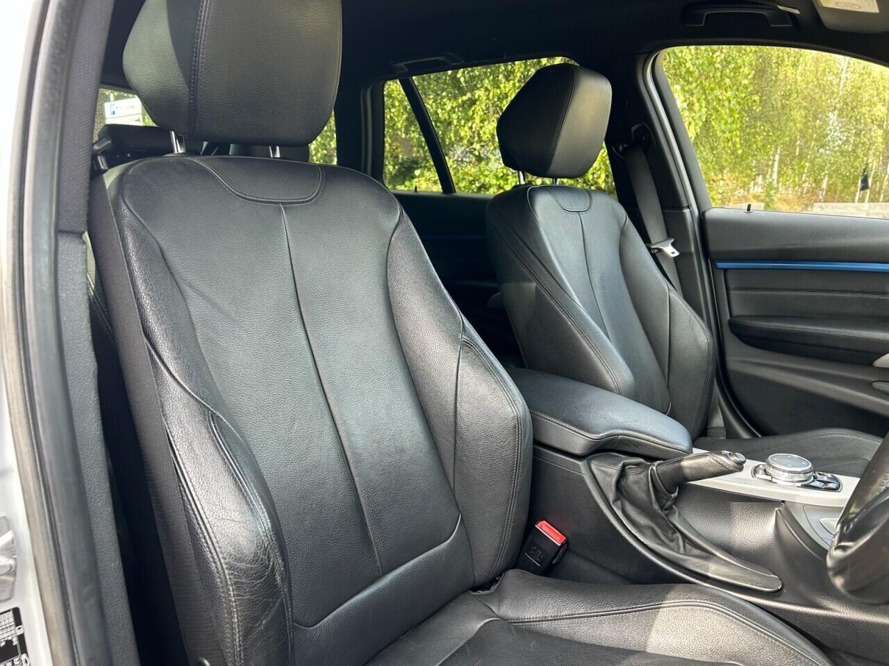BMW 3 Series view 19