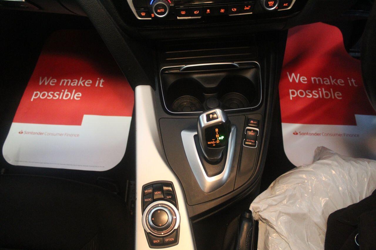 BMW 3 Series view 40