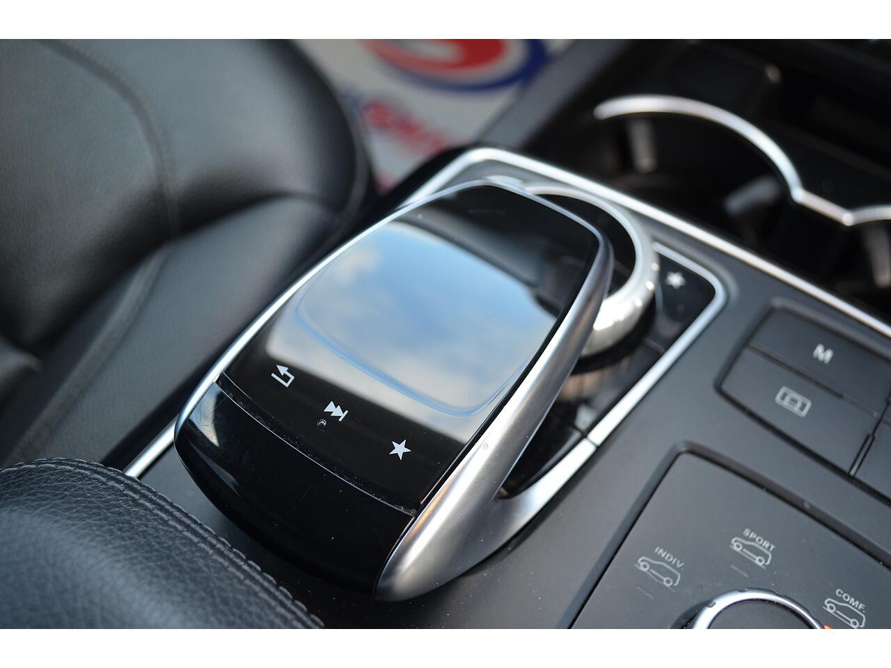 Mercedes-Benz Gle view 33
