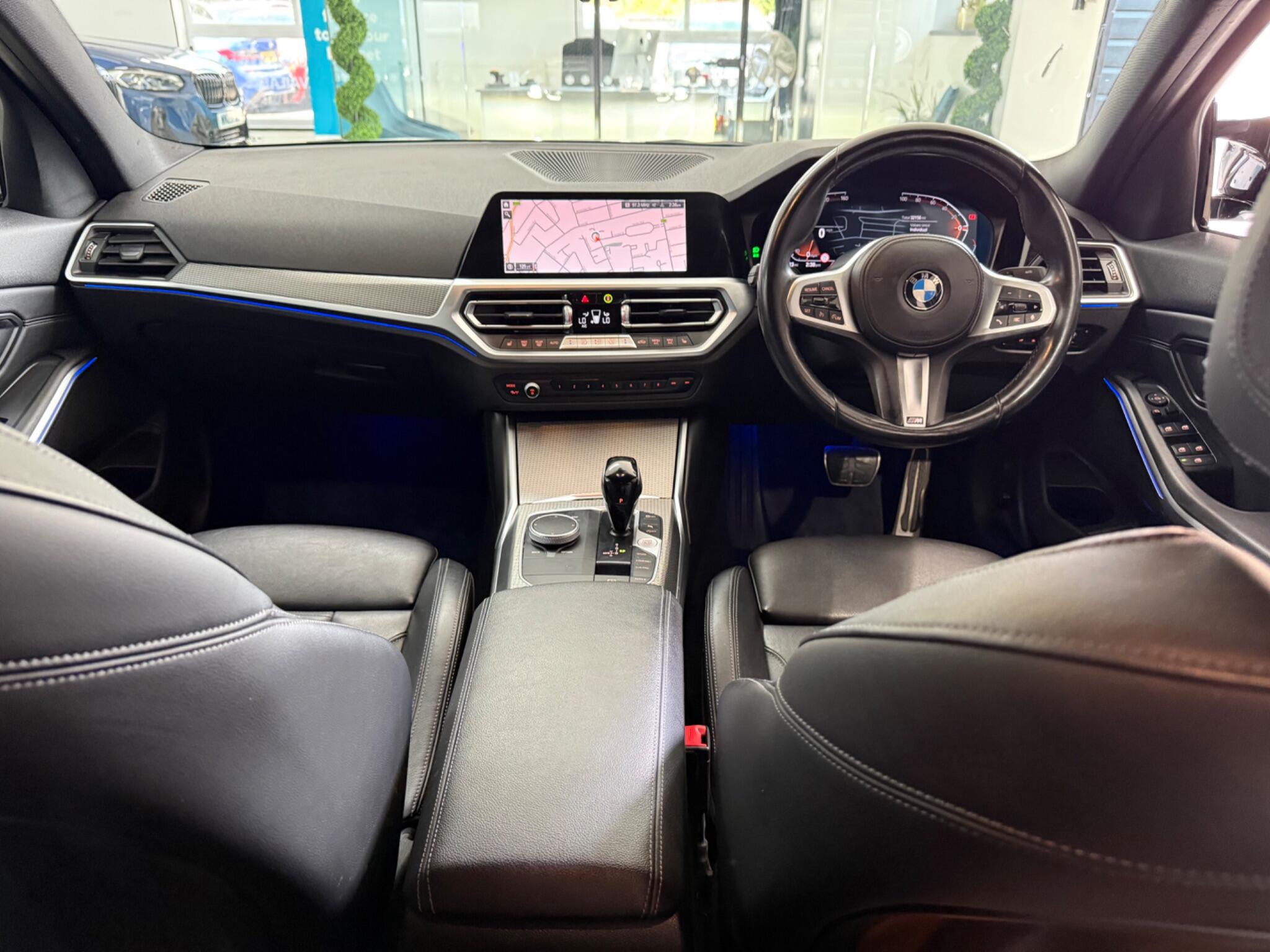 BMW 3 Series view 7