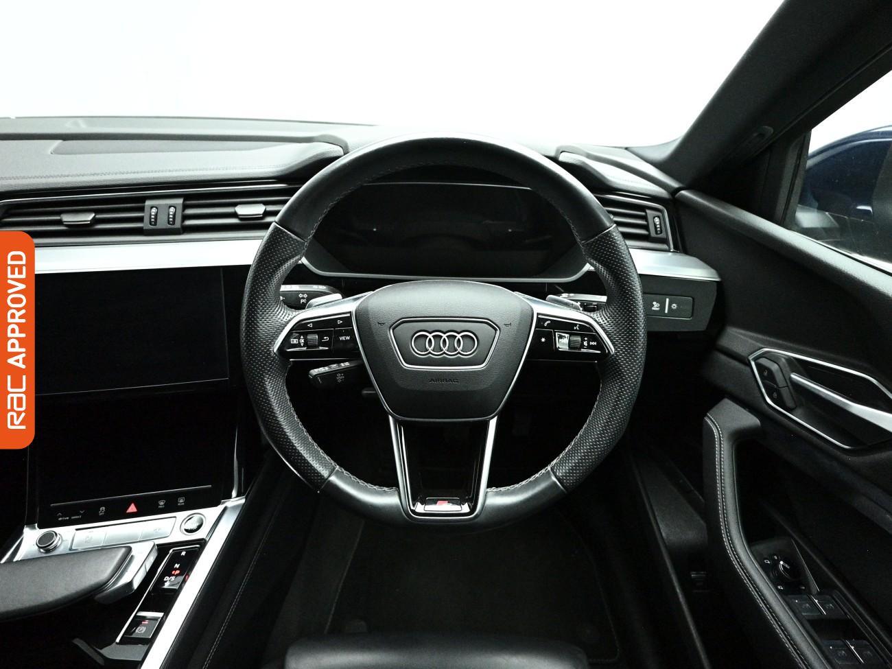 Audi E-Tron view 10