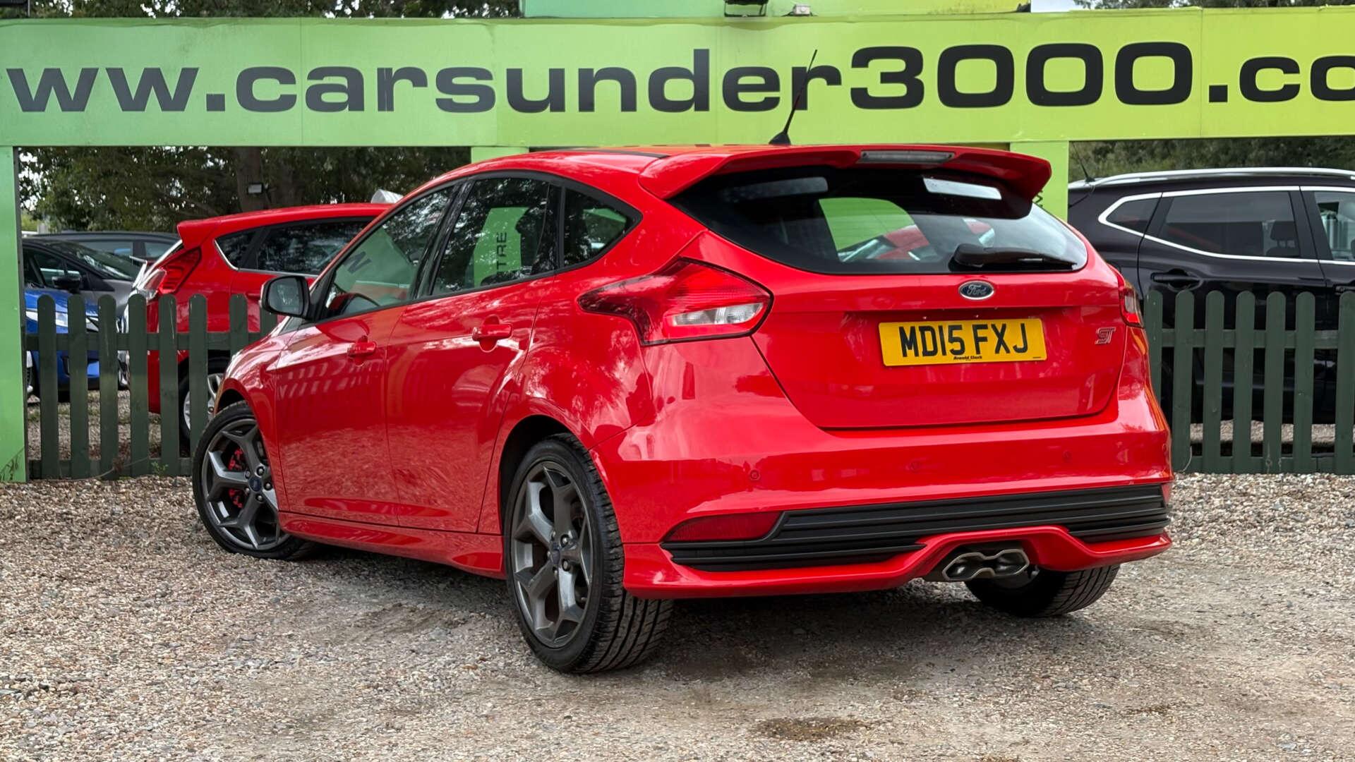 Ford Focus view 10