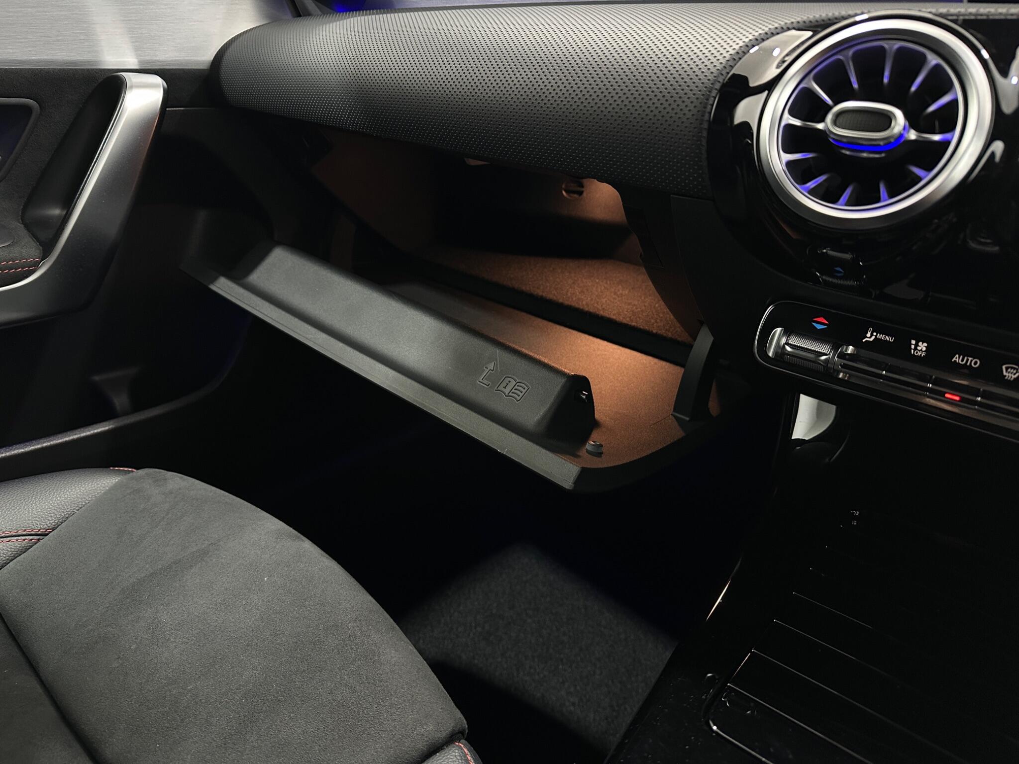 Mercedes-Benz A Class view 30