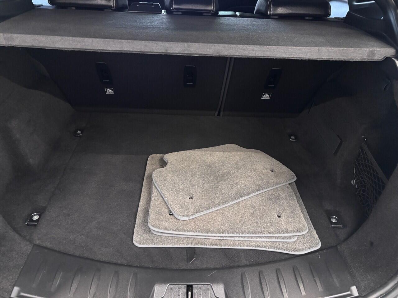 Jaguar E-Pace view 21