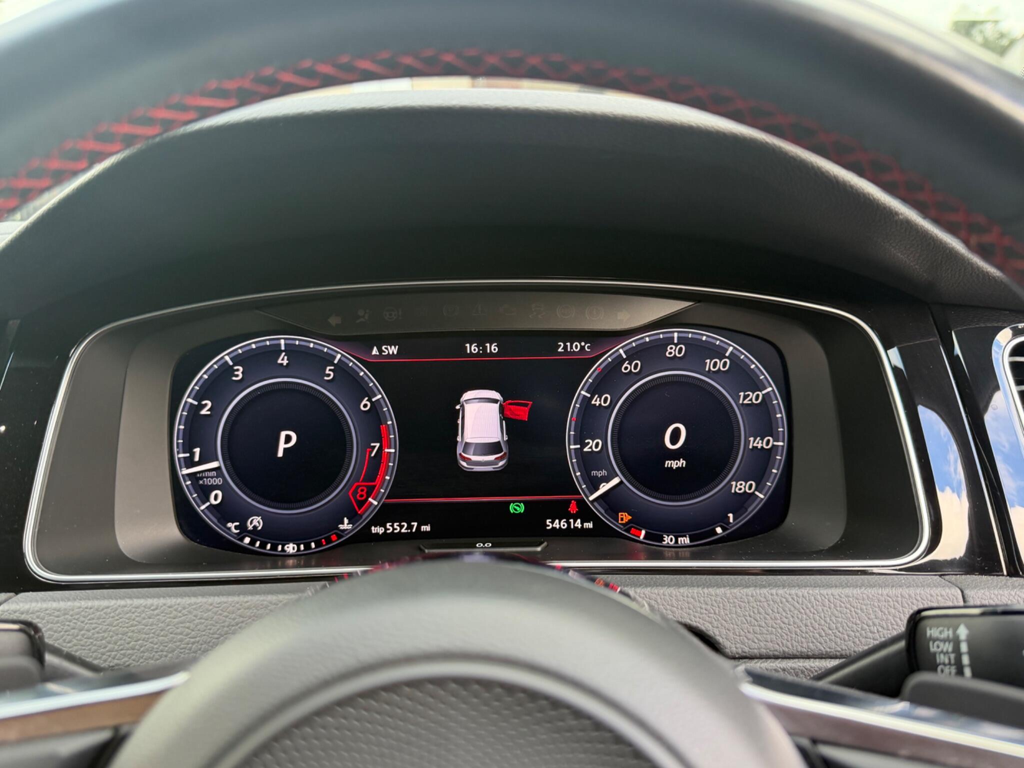 Volkswagen Golf view 18