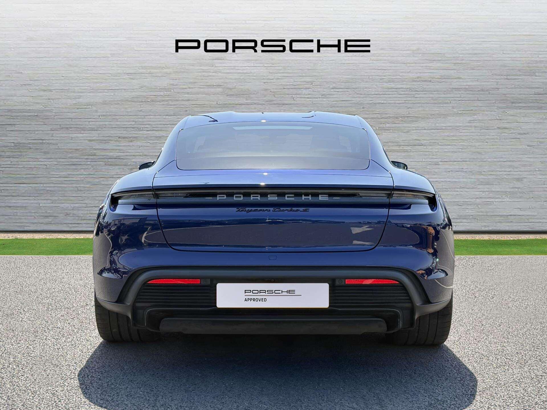 Porsche Taycan view 10