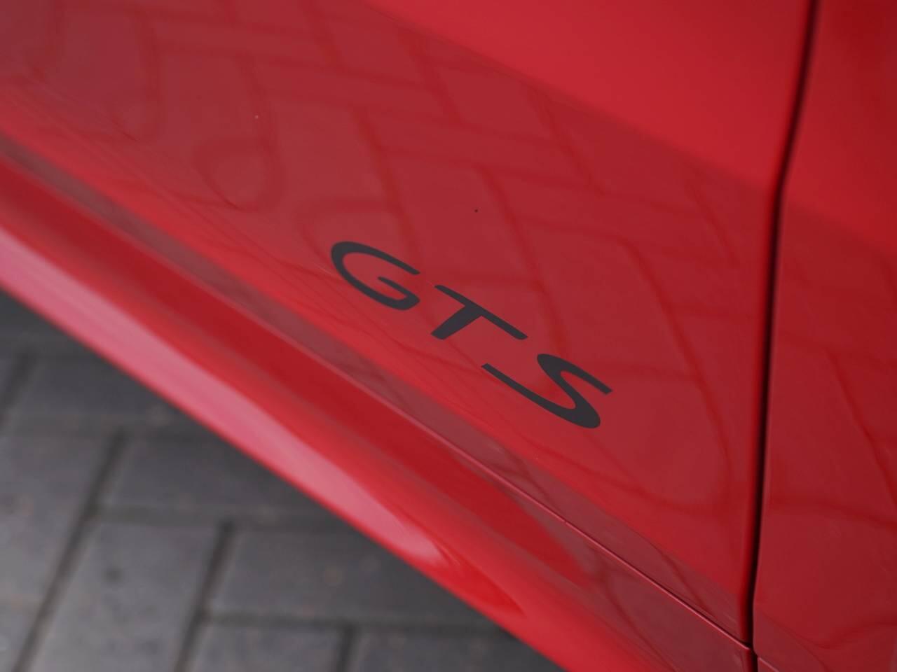 Porsche Cayenne view 55