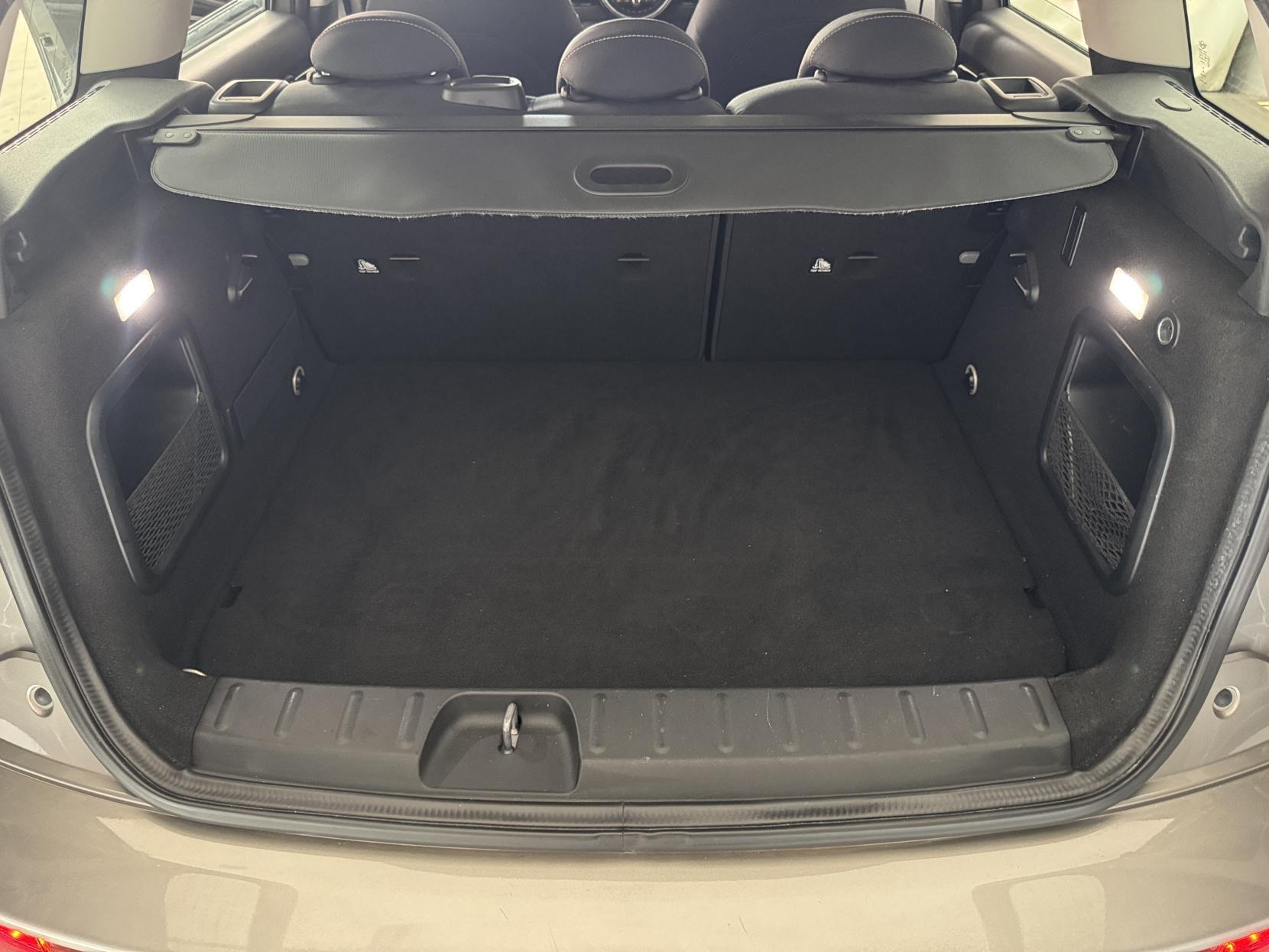 Mini Clubman view 79