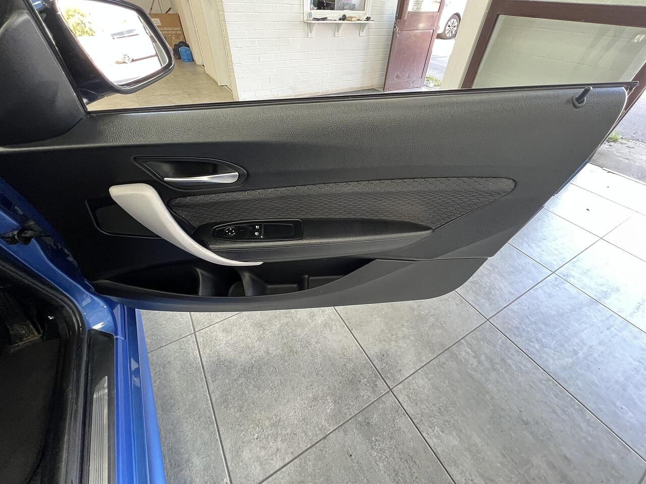 BMW 2 Series view 14