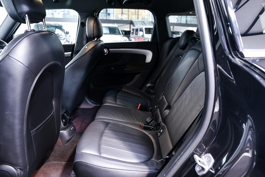 MINI Countryman view 15