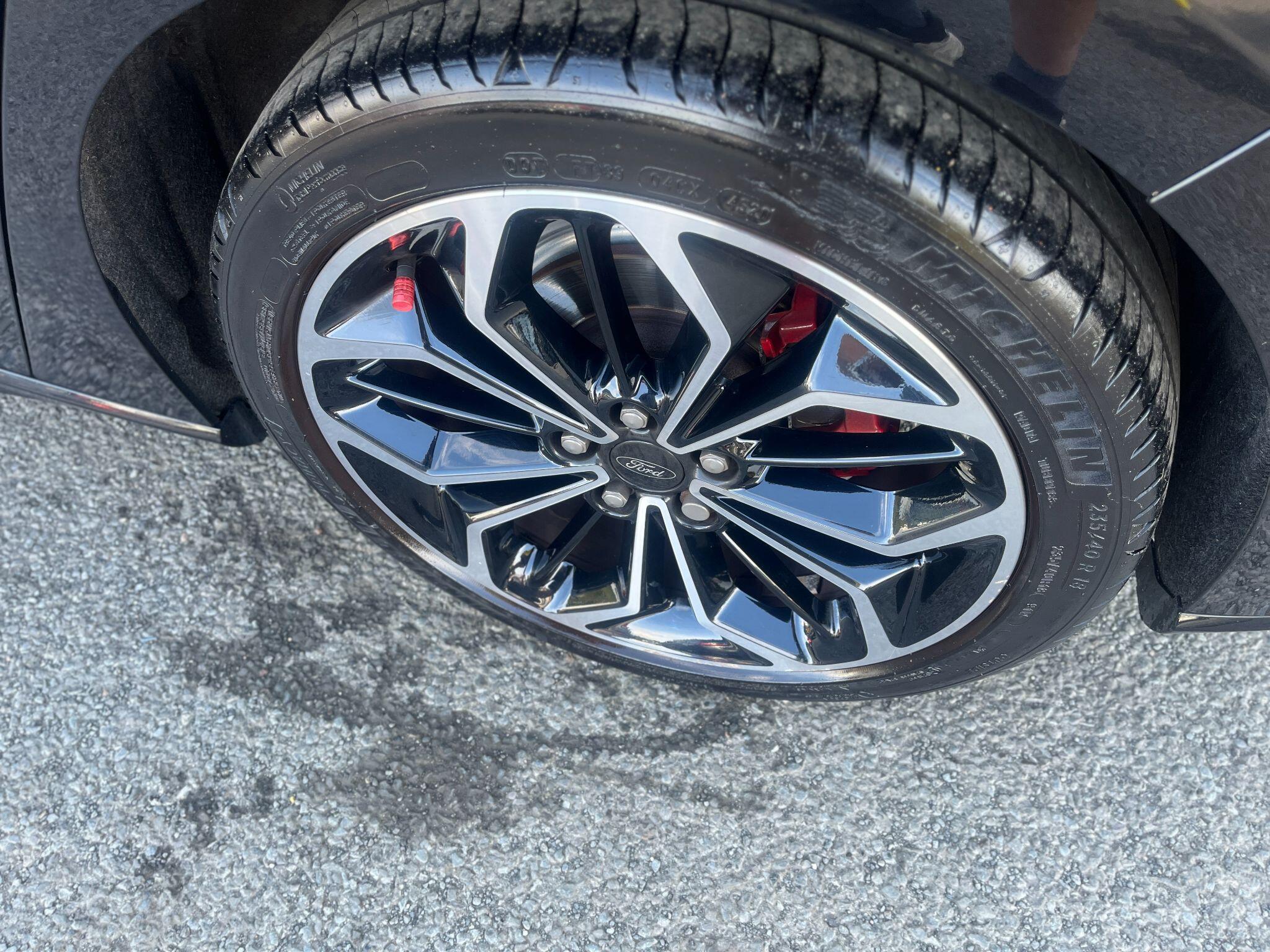 Ford Focus view 12