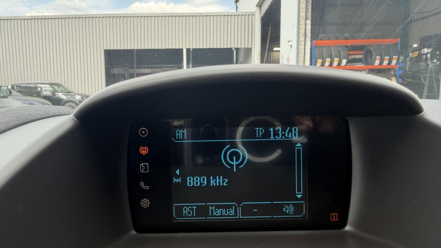 Ford Fiesta view 32