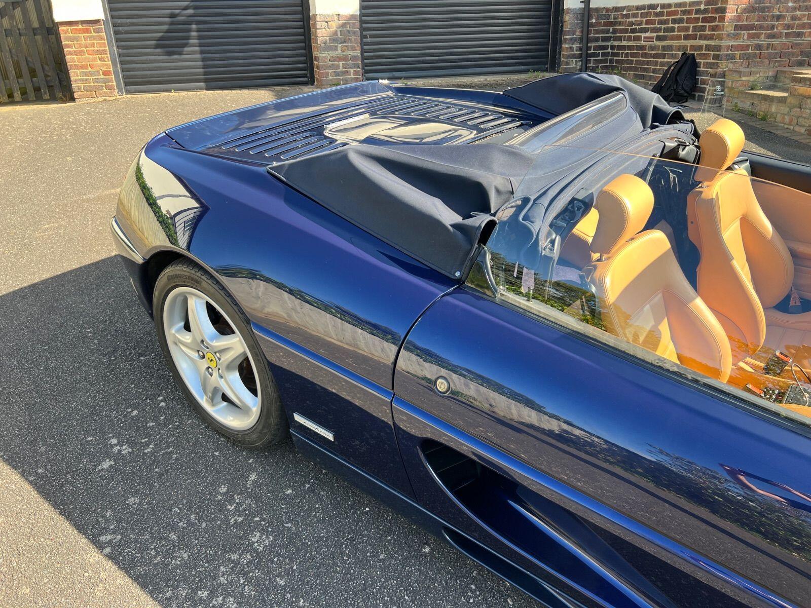 Ferrari F355 view 81