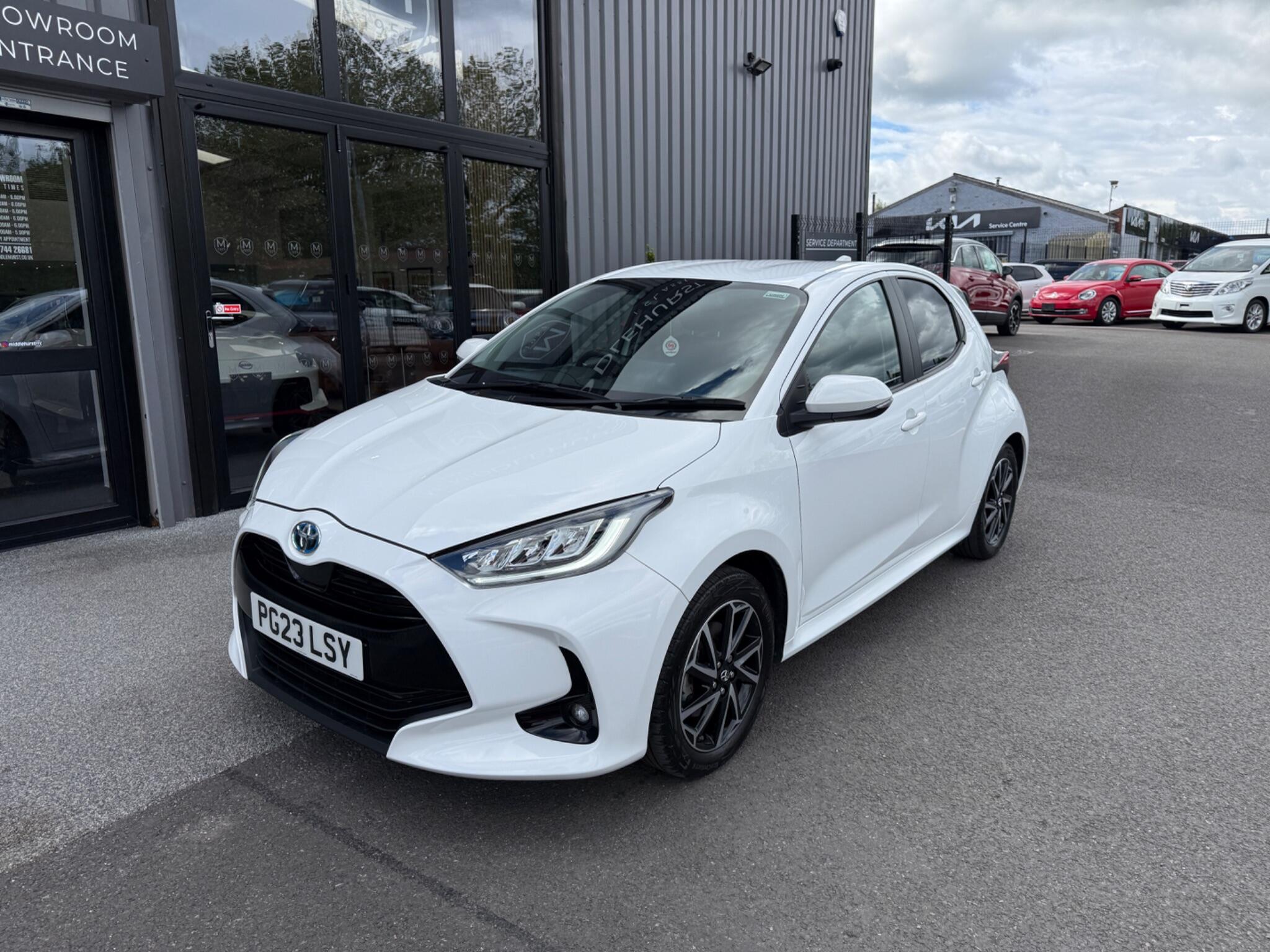 Toyota Yaris view 9