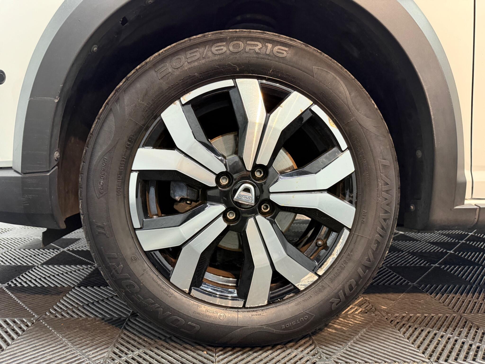 Dacia Sandero Stepway view 24