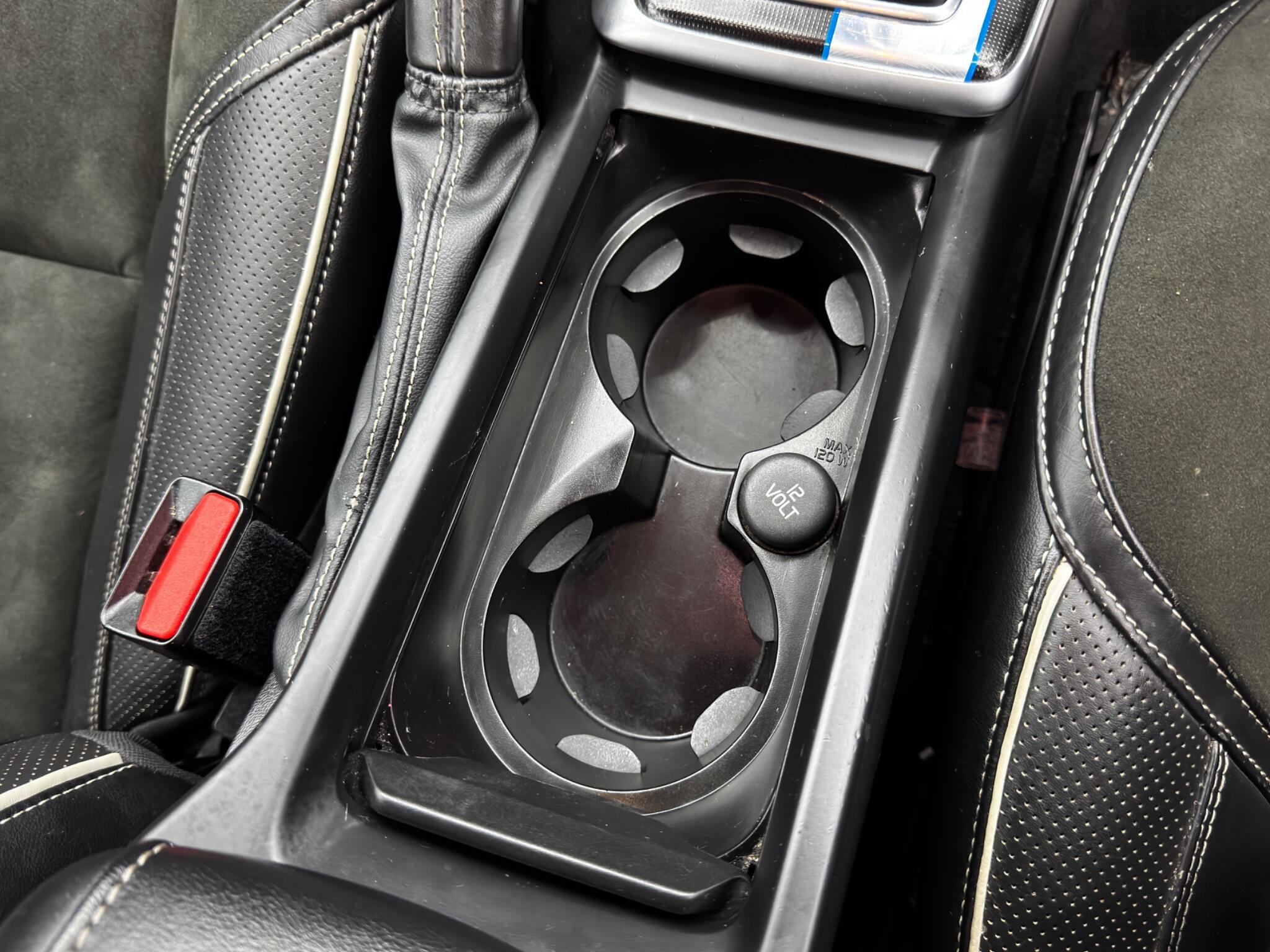 Volvo V40 view 25