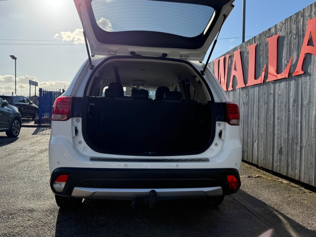 Mitsubishi Outlander view 34