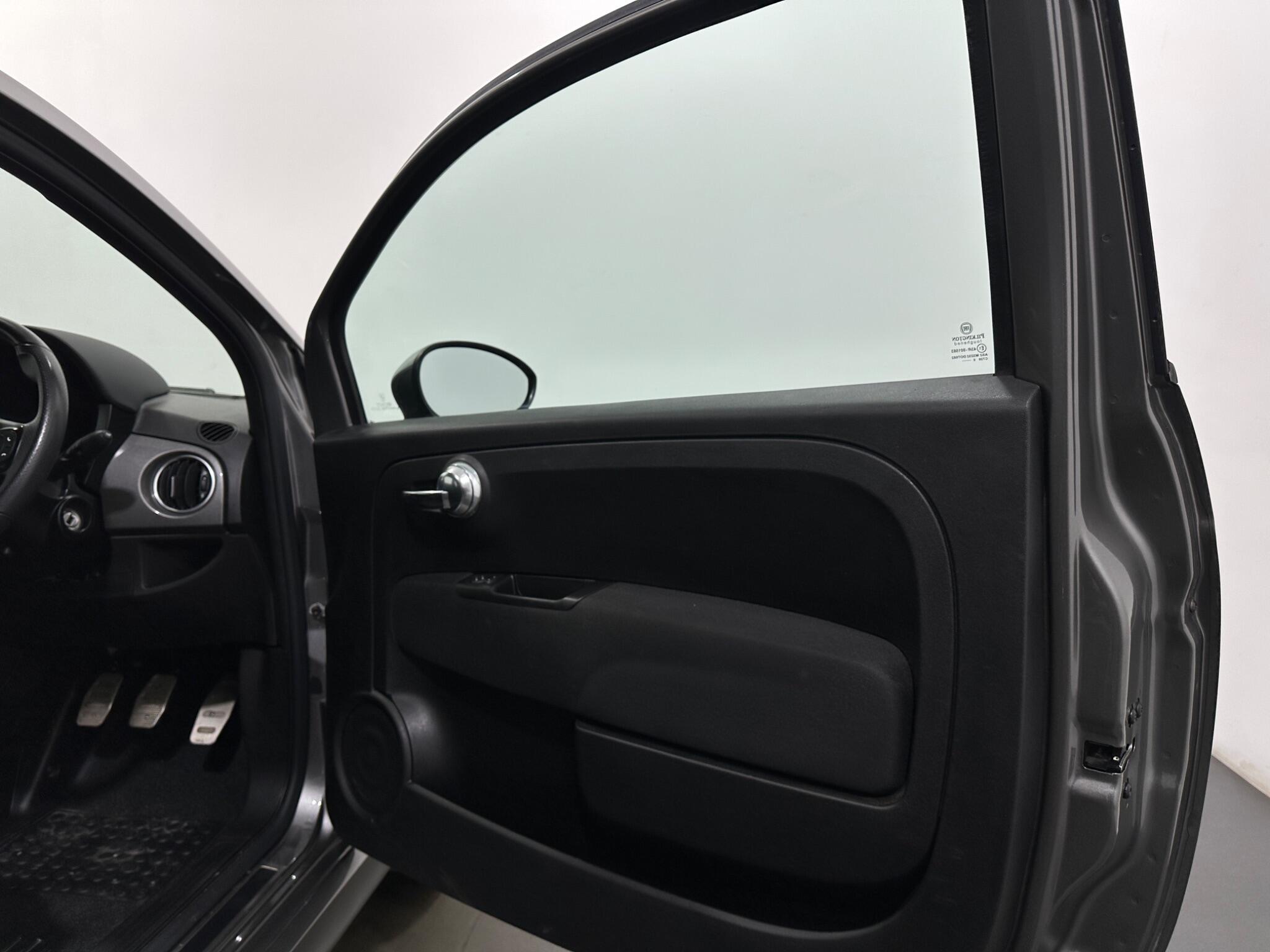 Abarth 595 view 29