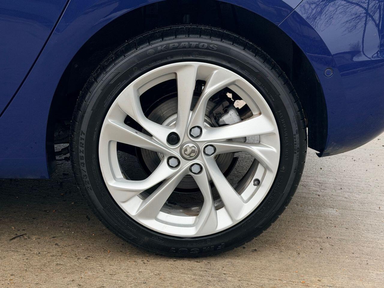 Vauxhall Astra view 12