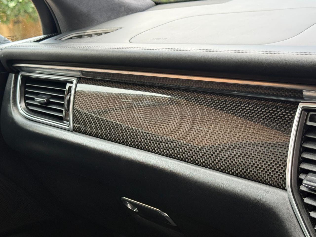 Porsche Macan view 17